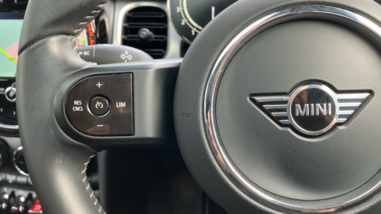 MINI Hatchback 1.5 Cooper Exclusive Premium Plus 5dr Auto Petrol Hatchback